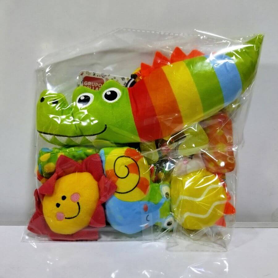 SONAJA PELUCHE CON MUÑEQUITOS