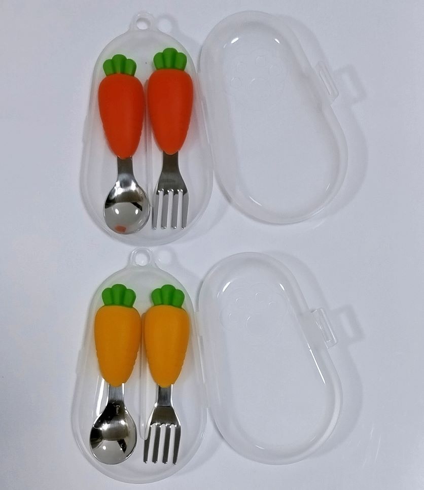 CUBIERTO ZANAHORIA EN ESTUCHE